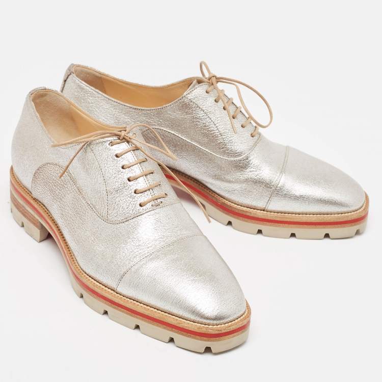 Pre Owned Christian Louboutin Silver Textured Leather Hubertus Donna Lace Up Oxfords Size 36