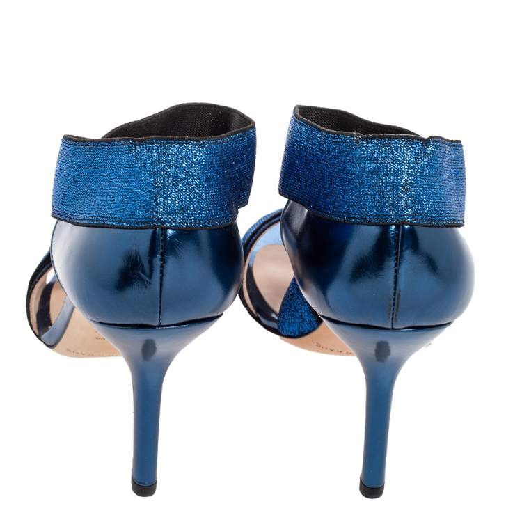 مملوكة مسبقًا Christopher Kane Metallic Blue Leather And Lurex Fabric Crisscross Ankle Strap Sandals Size 38