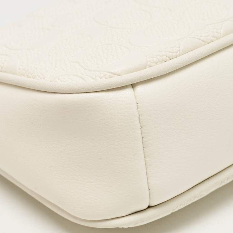 Pre Owned Coach White Signature Leather Nolita Pochette Bag