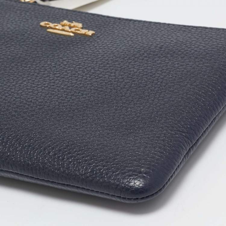 مملوكة مسبقًا Coach Navy Blue Leather Small Wristlet Pouch