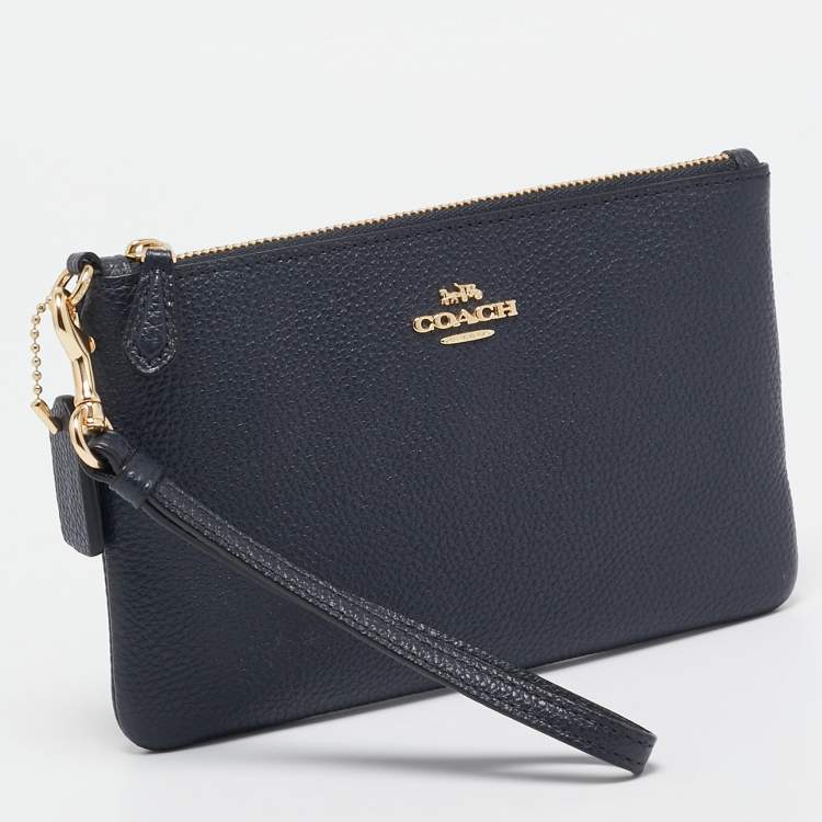 مملوكة مسبقًا Coach Navy Blue Leather Small Wristlet Pouch