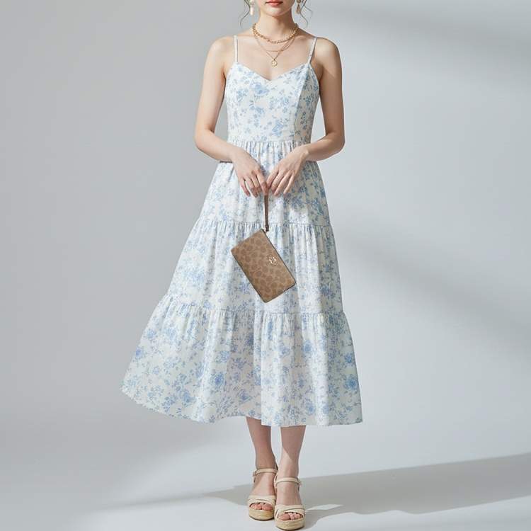 Pre Owned Coach Corner Zip Beige Signature Coated Canvas Wristlet Pouch