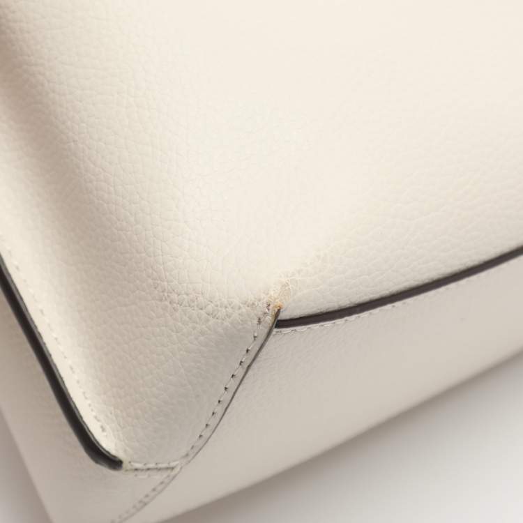 Pre Owned Coach Mollie White Leather Bucket bag