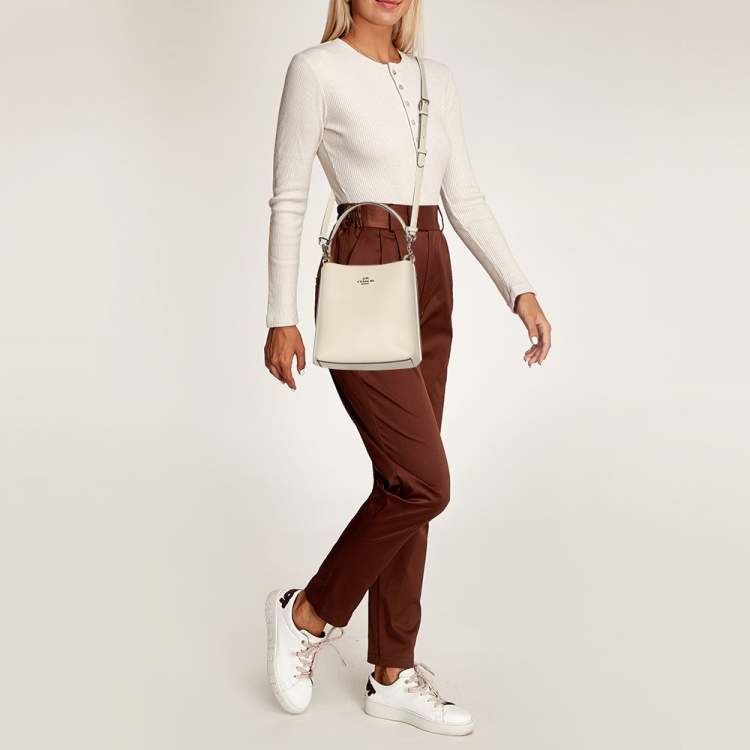 Pre Owned Coach Mollie White Leather Bucket bag