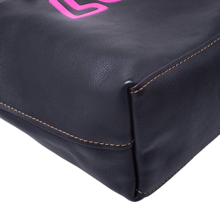 Pre Owned Coach Black Leather Keith Haring Love Shopper Tote