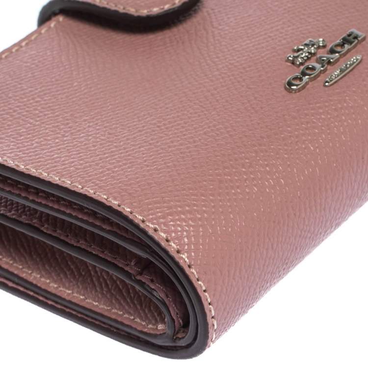 Pre Owned Coach Pink Textured Leather Compact Wallet