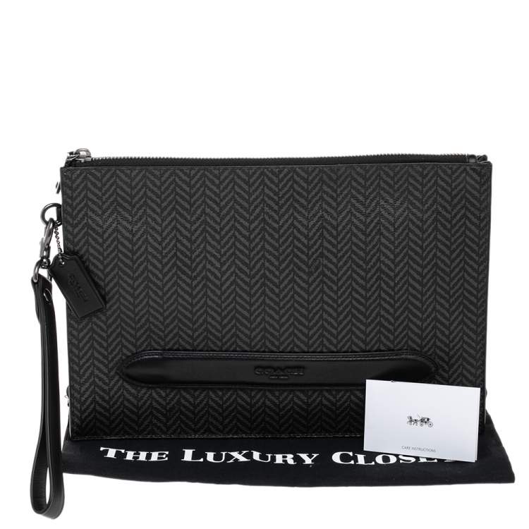 Pre Owned Coach Black Coated Canvas And Leather Herringbone Print Wristlet Clutch