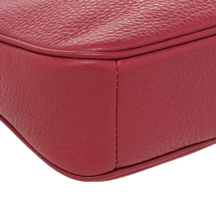 Pre Owned Coach Pink Pebbled Leather Wristlet