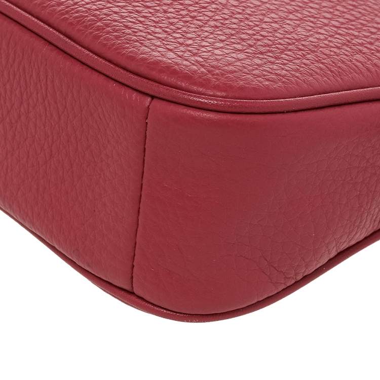 Pre Owned Coach Pink Pebbled Leather Wristlet