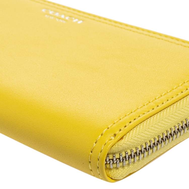 Pre Owned Coach Yellow Leather Legacy Slim Continental  Wallet