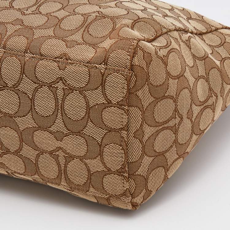 Pre Owned Coach Beige Signature Canvas Convertible Celeste Hobo