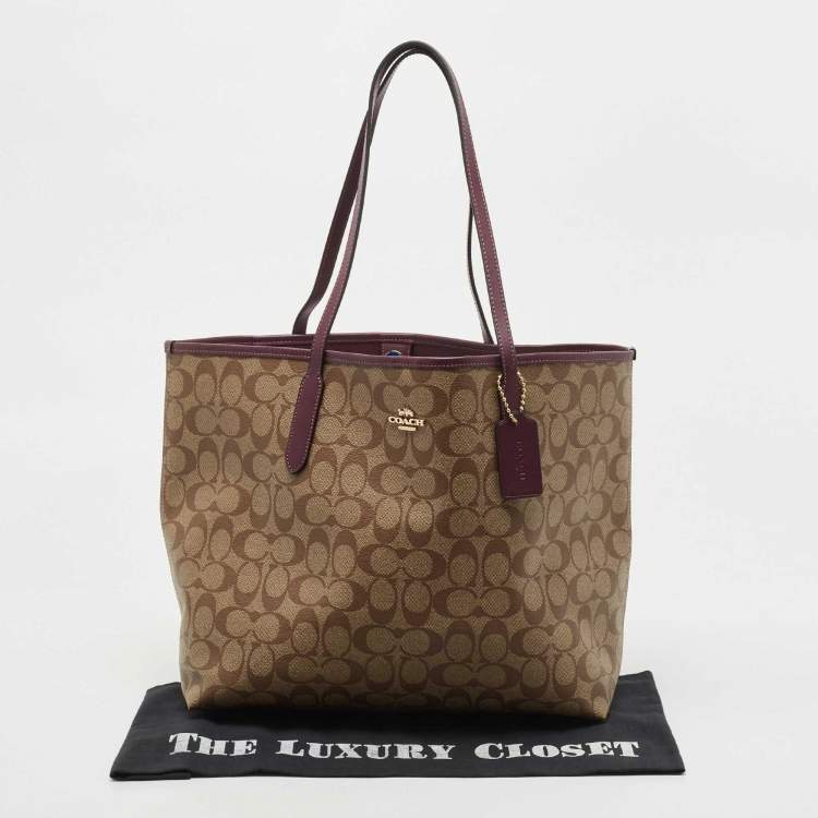 مملوكة مسبقًا Coach Beige/Purple Signature Coated Canvas and Leather City Tote