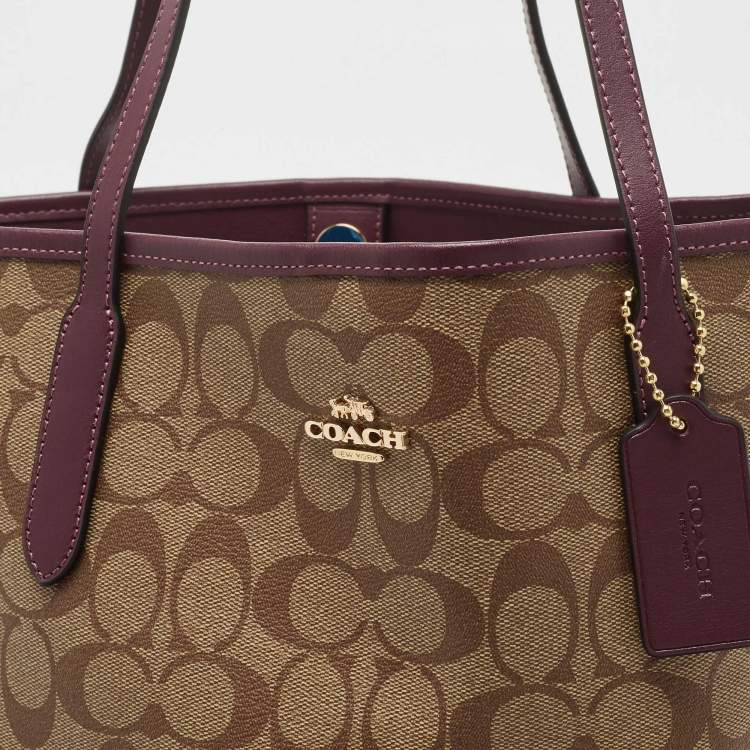 مملوكة مسبقًا Coach Beige/Purple Signature Coated Canvas and Leather City Tote