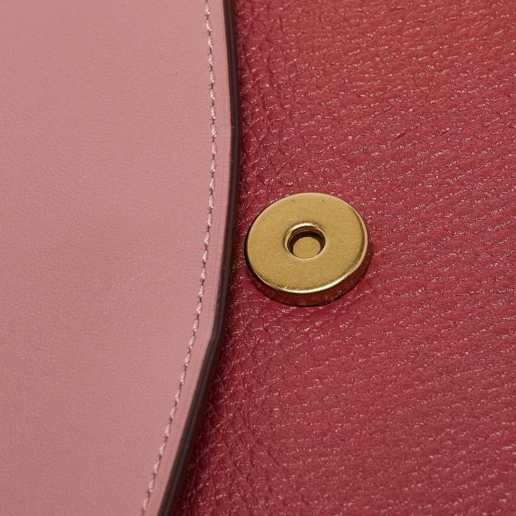 Pre Owned Coach Tricolor Leather Tabby Chain Clutch