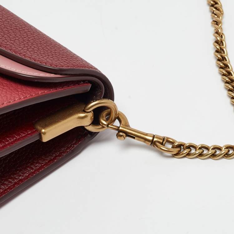 Pre Owned Coach Tricolor Leather Tabby Chain Clutch