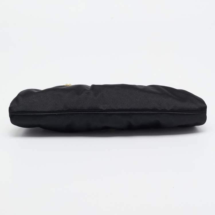 Pre Owned Coach Black Satin and Patent Leather Kiss Lock Chain Clutch