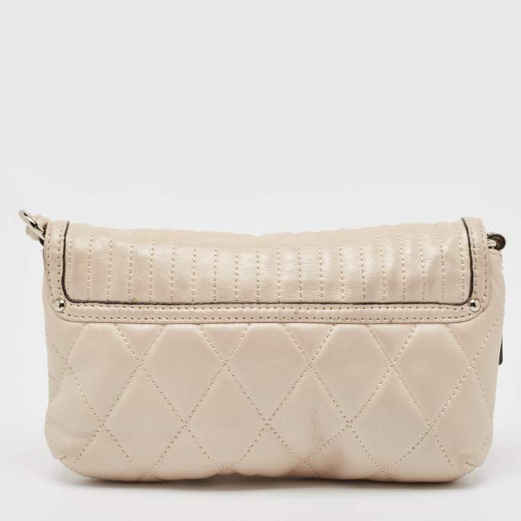 Pre Owned Coach Beige Quilted Leather Push Lock Crossbody Bag