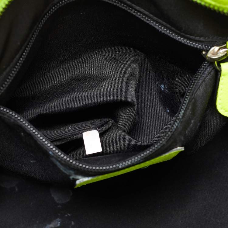 مملوكة مسبقًا Coach Green/Brown Signature Coated Canvas and Leather Street Zip Tote