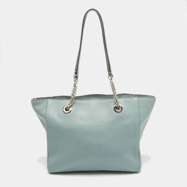 مملوكة مسبقًا Coach Light Blue Leather Turnlock Chain Tote