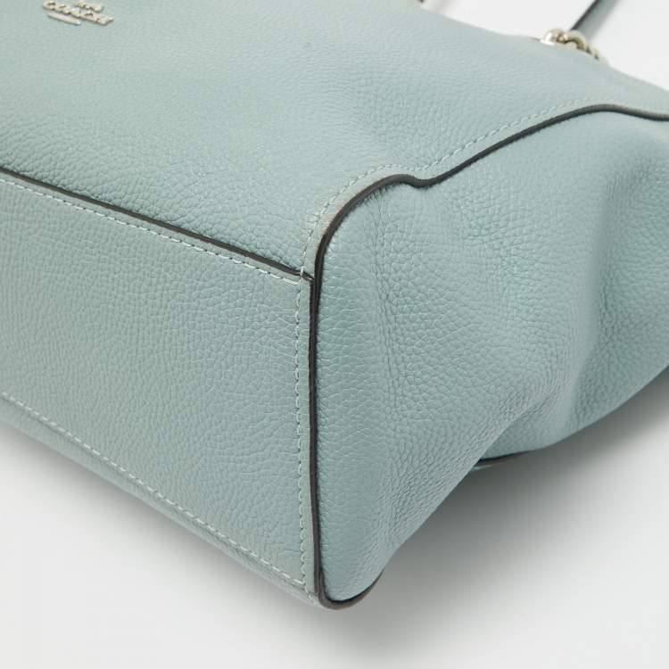 مملوكة مسبقًا Coach Light Blue Leather Turnlock Chain Tote