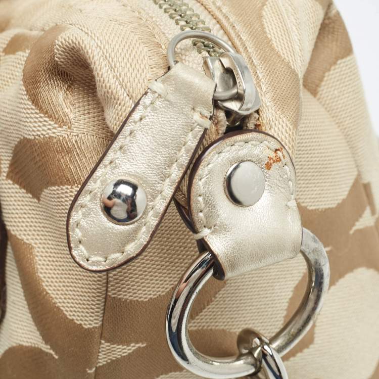 Pre Owned Coach Beige Signature Canvas Shoulder Bag