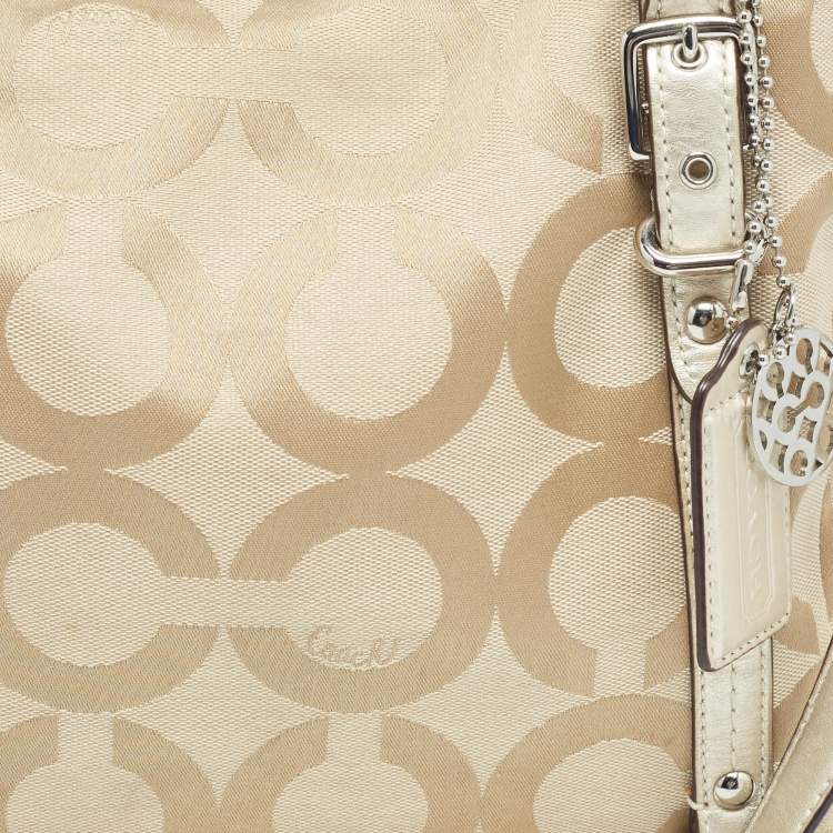Pre Owned Coach Beige Signature Canvas Shoulder Bag