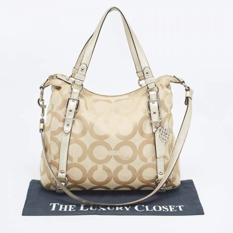 Pre Owned Coach Beige Signature Canvas Shoulder Bag