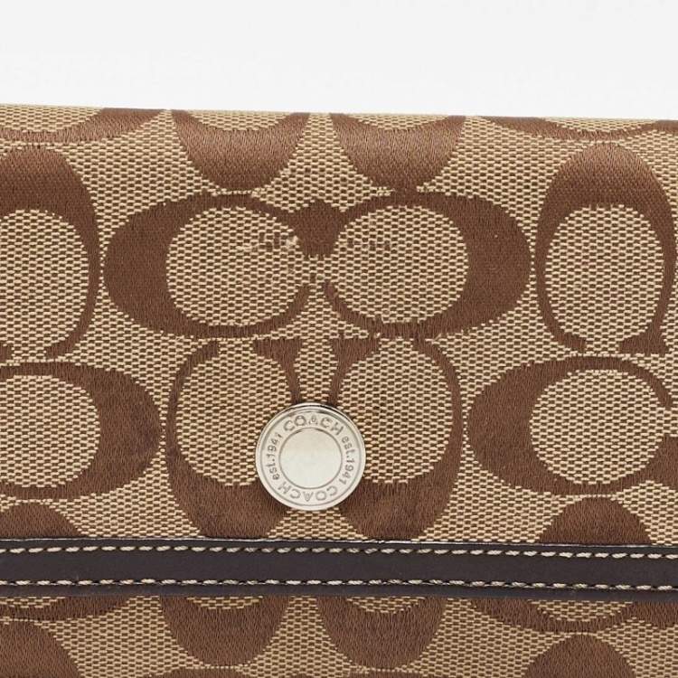 Pre Owned Coach Beige/Brown Signature Canvas and Leather Continental Wallet