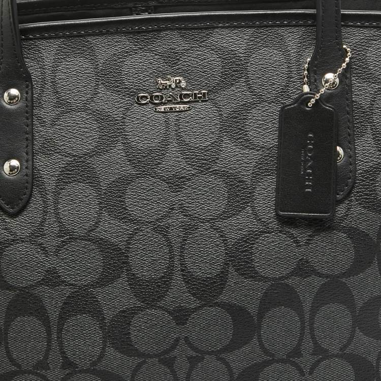 Pre Owned Coach Black/Grey Signature Coated Canvas Drawstring Carryall Bag