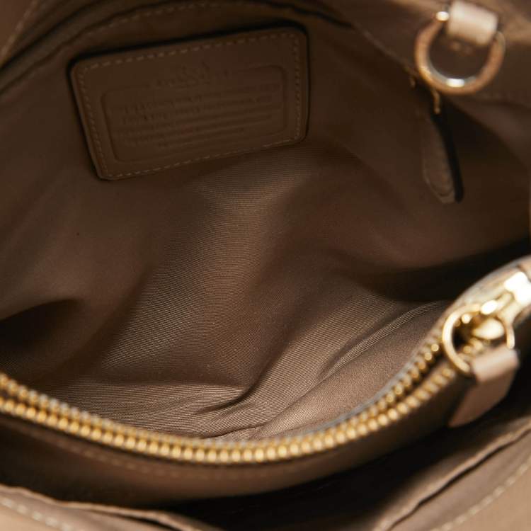 Pre Owned Coach Beige Leather and Suede Minetta Satchel