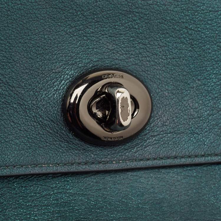 مملوكة مسبقًا Coach Metallic Green Leather Bowery Crossbody Bag