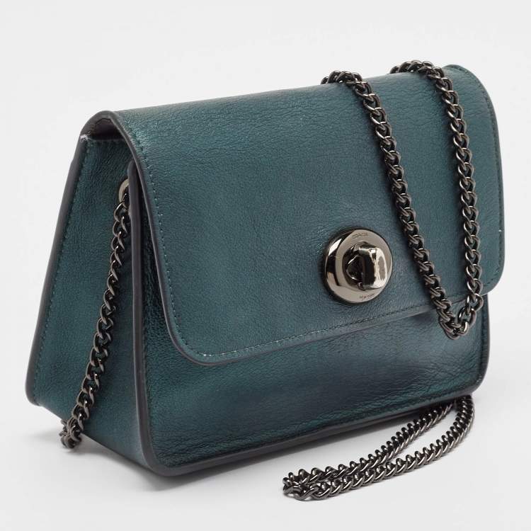 مملوكة مسبقًا Coach Metallic Green Leather Bowery Crossbody Bag