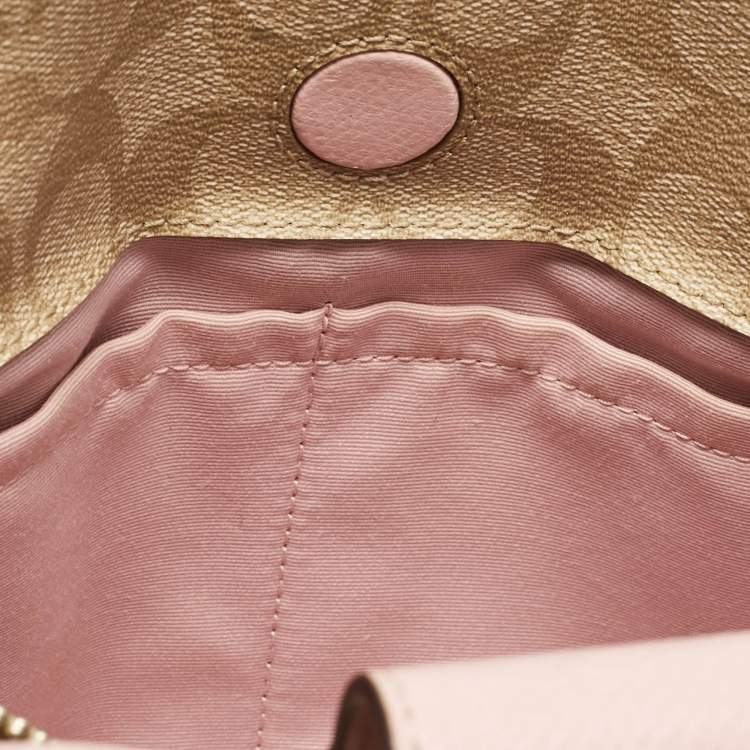 مملوكة مسبقًا Coach Pink/Beige Signature Coated Canvas Margot Carryall Satchel