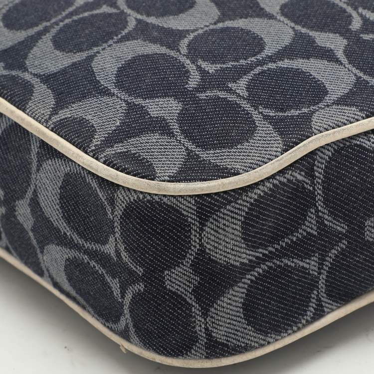 Pre Owned Coach Blue Signature Canvas Jes Camera Crossbody Bag