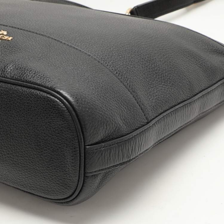 Pre Owned Coach Black Leather Crossbody Bag