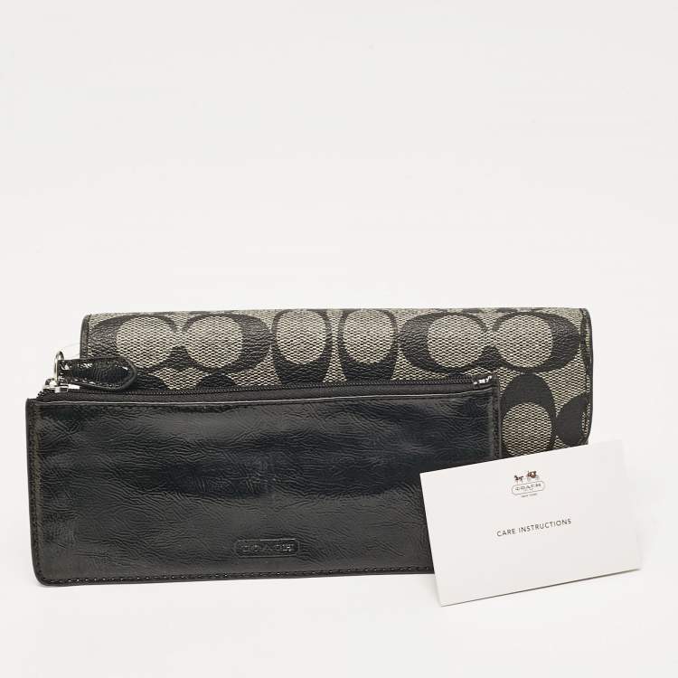Pre Owned Coach Black Signature Coated Canvas Peyton Continental Wallet