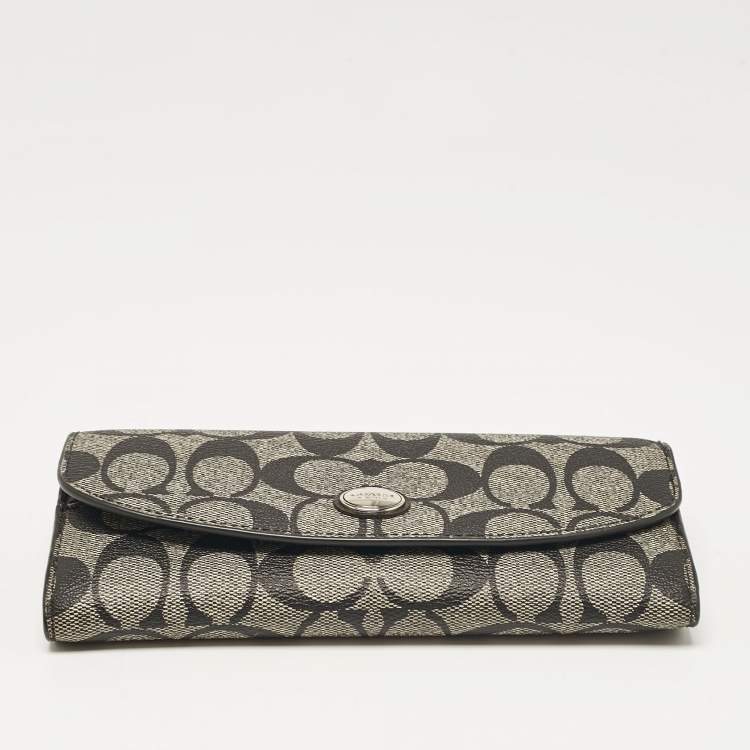 Pre Owned Coach Black Signature Coated Canvas Peyton Continental Wallet