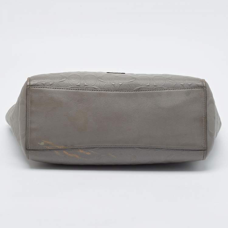 Pre Owned Coach Grey Signature Embossed Leather Turnlock Chain Tote