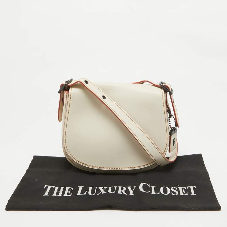 Pre Owned Coach off White Leather Saddle 23 Crossbody Bag