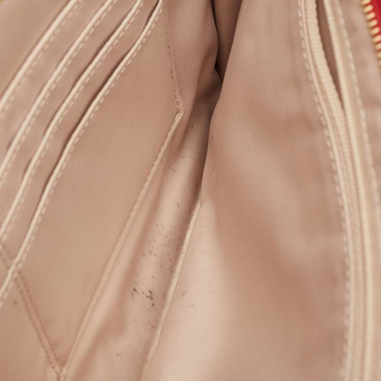 مملوكة مسبقًا Coach Red Leather Zip Clutch