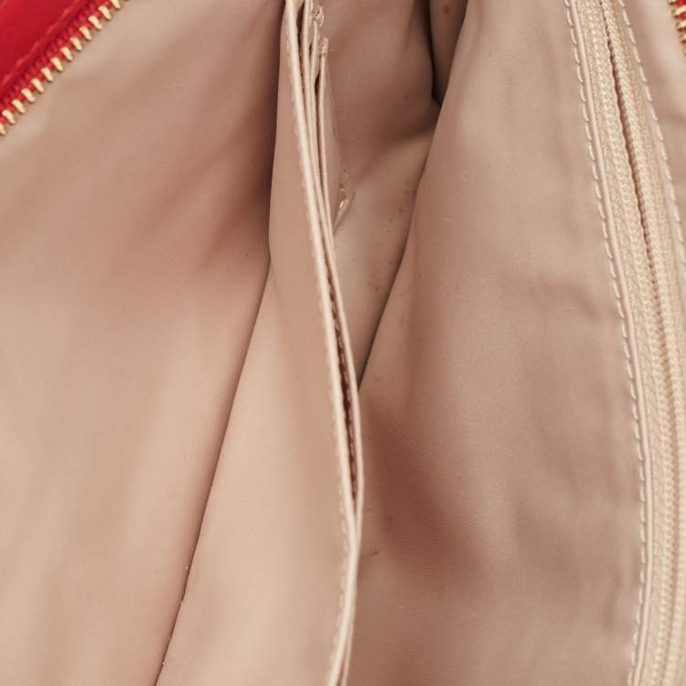مملوكة مسبقًا Coach Red Leather Zip Clutch
