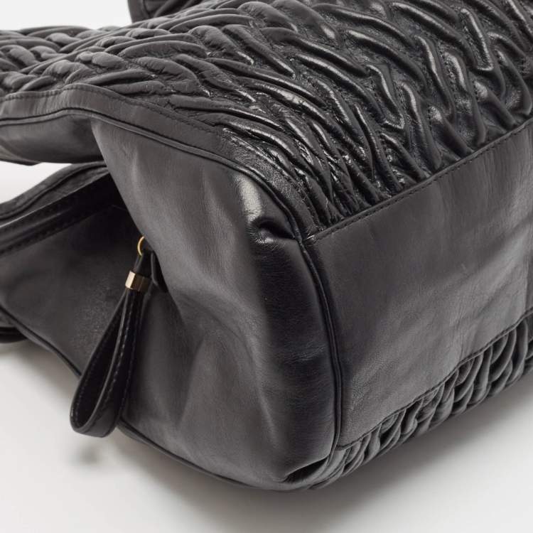 Pre Owned Coach Black Gathered Twist Leather Madison Phoebe Shoulder Bag