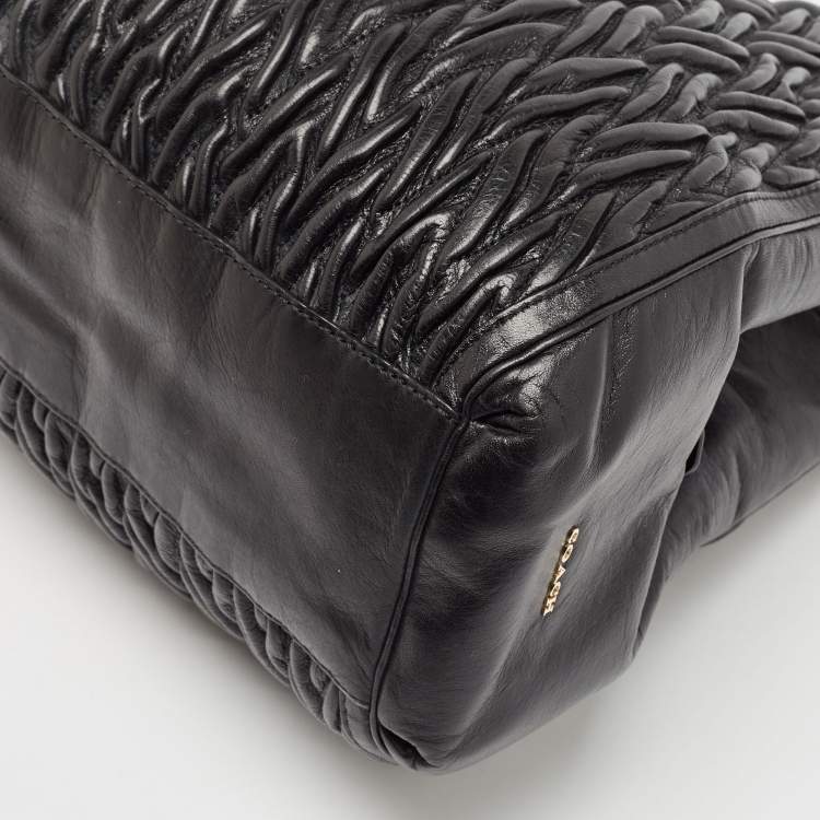 Pre Owned Coach Black Gathered Twist Leather Madison Phoebe Shoulder Bag