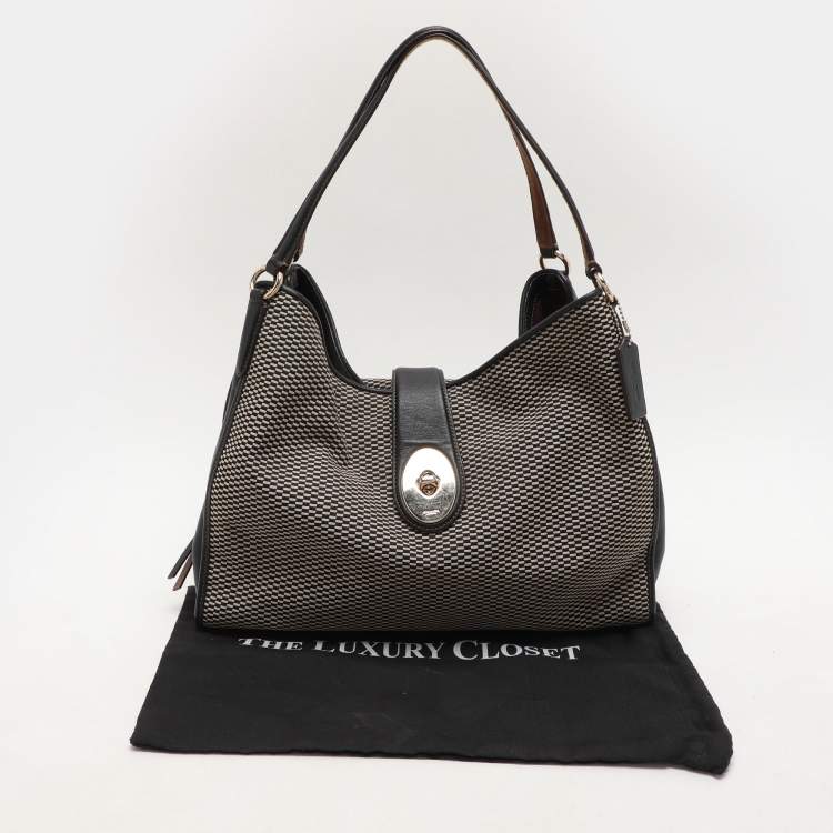 Pre Owned Coach Black/Beige Canvas And Leather Carlyle Shoulder Bag