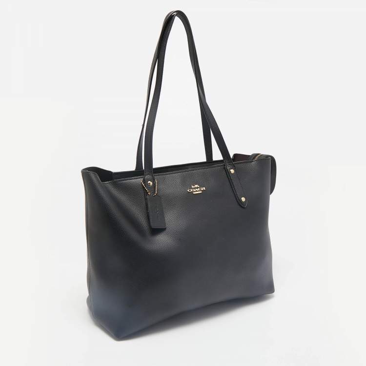 Pre Owned Coach Black Leather Central Zip Tote