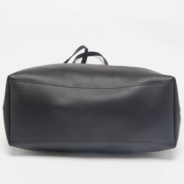 Pre Owned Coach Black Leather Central Zip Tote