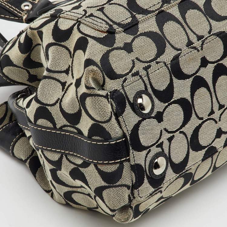 Pre Owned Coach Black/White Signature Canvas and Leather Shoulder Bag