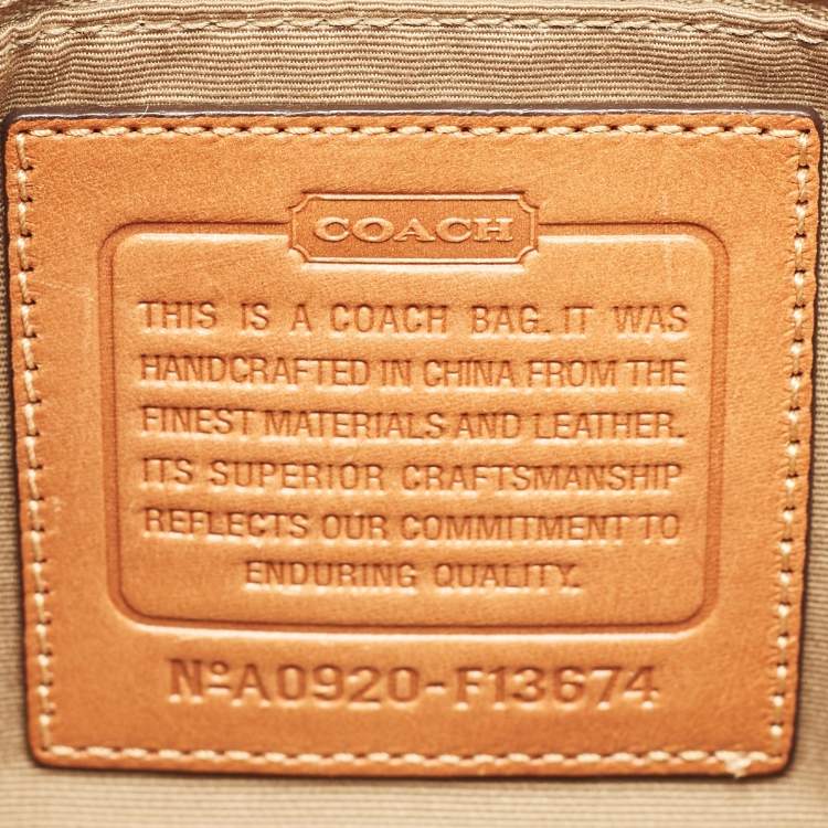 Pre Owned Coach Beige/White Signature Canvas and Leather Messenger Bag