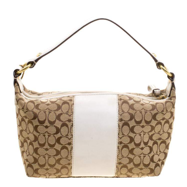 Pre Owned Coach Beige/White Signature Canvas Hobo