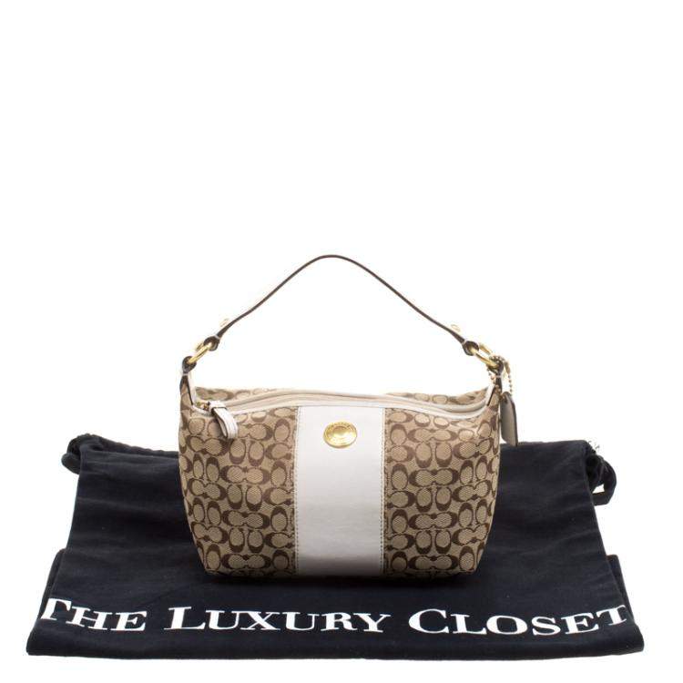 Pre Owned Coach Beige/White Signature Canvas Hobo